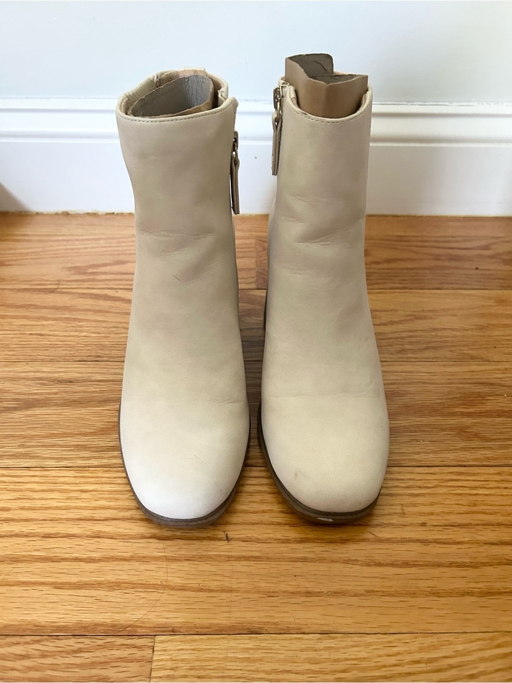Dr Scholl’s White Cream Ankle Boots - Picture 5 of 7